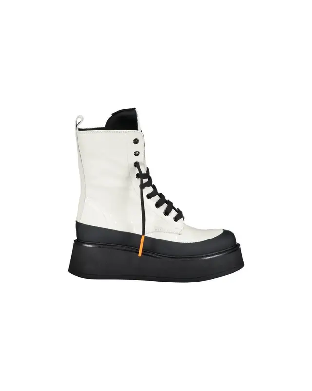 Anfibio bianco con platform