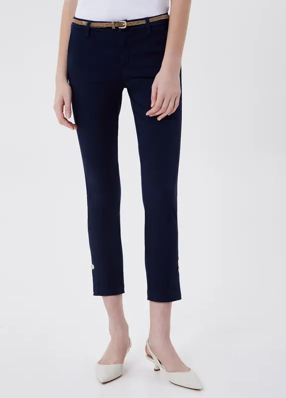 Pantalone chino con cintura / Blu