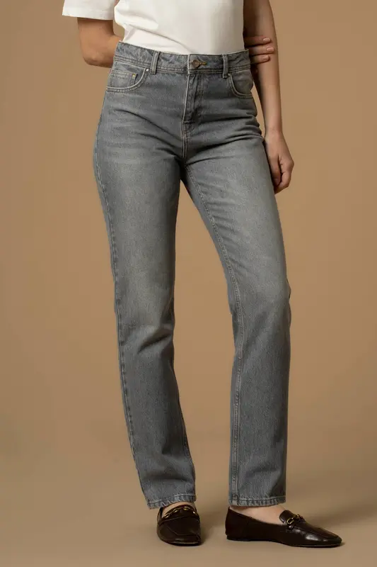 Pantalone in Denim Gamba Dritta / Grigio