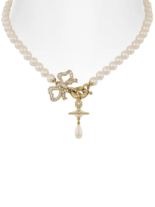 "Rigoberta Pearl Necklace"