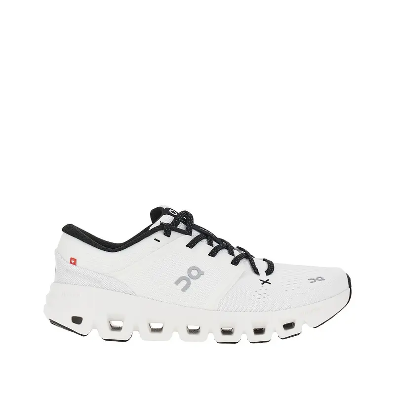 Sneakers Cloud X 5