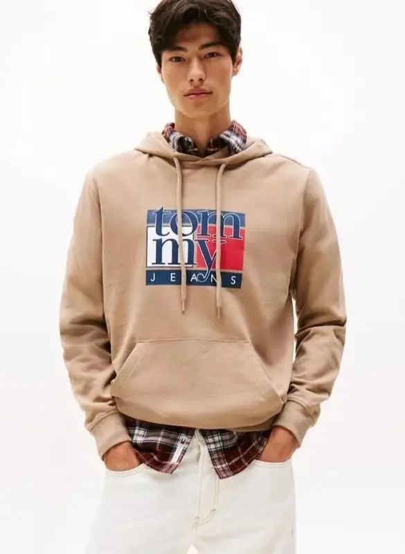 TOMMY JEANS TJM REG RWB FLAG HOO