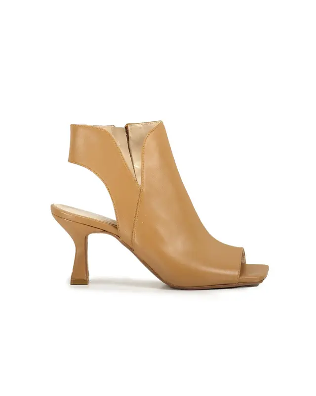 Tronchetto spuntato cut-out nappa cuoio
