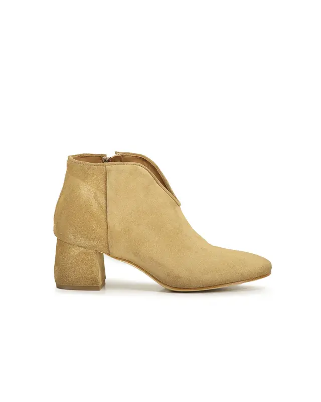 Tronchetto V suede wash cuoio
